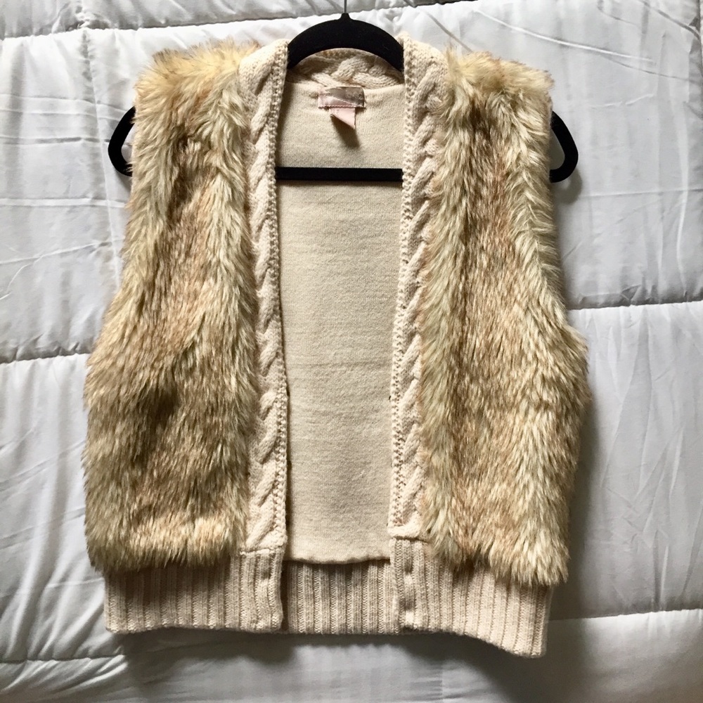 Love21 Forever 21 Faux Fur Vest (Size Small)